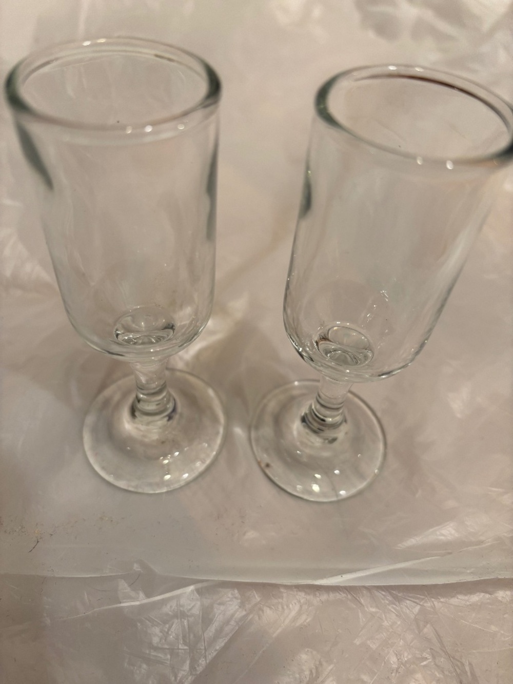 Like New Set of 2 Vintage Shot Cordial Liqueur Glasses